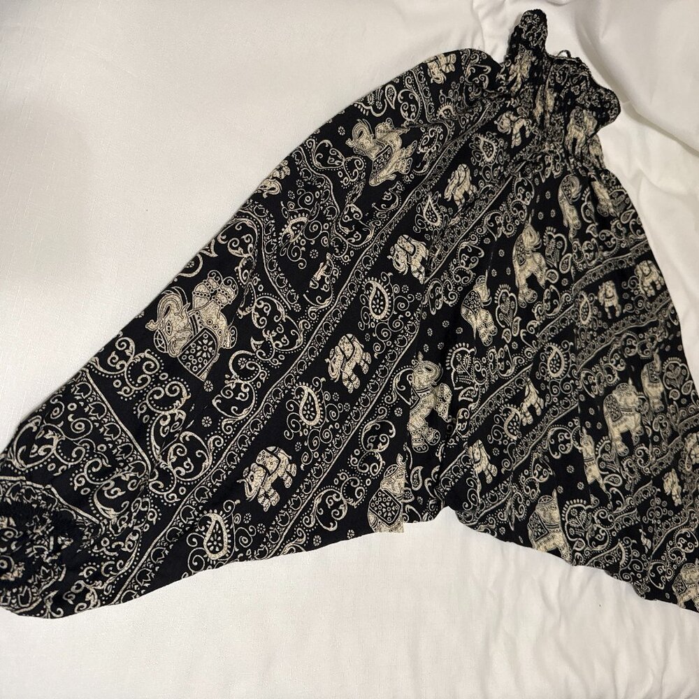 Earthbound Trading Women's Drop Crotch Harem Pants Size Medium Black &Cream